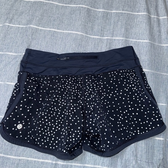 Lululemon Groovy Run Short - petit Dot Inkwell / Inkwell size 6 - Picture 8 of 11